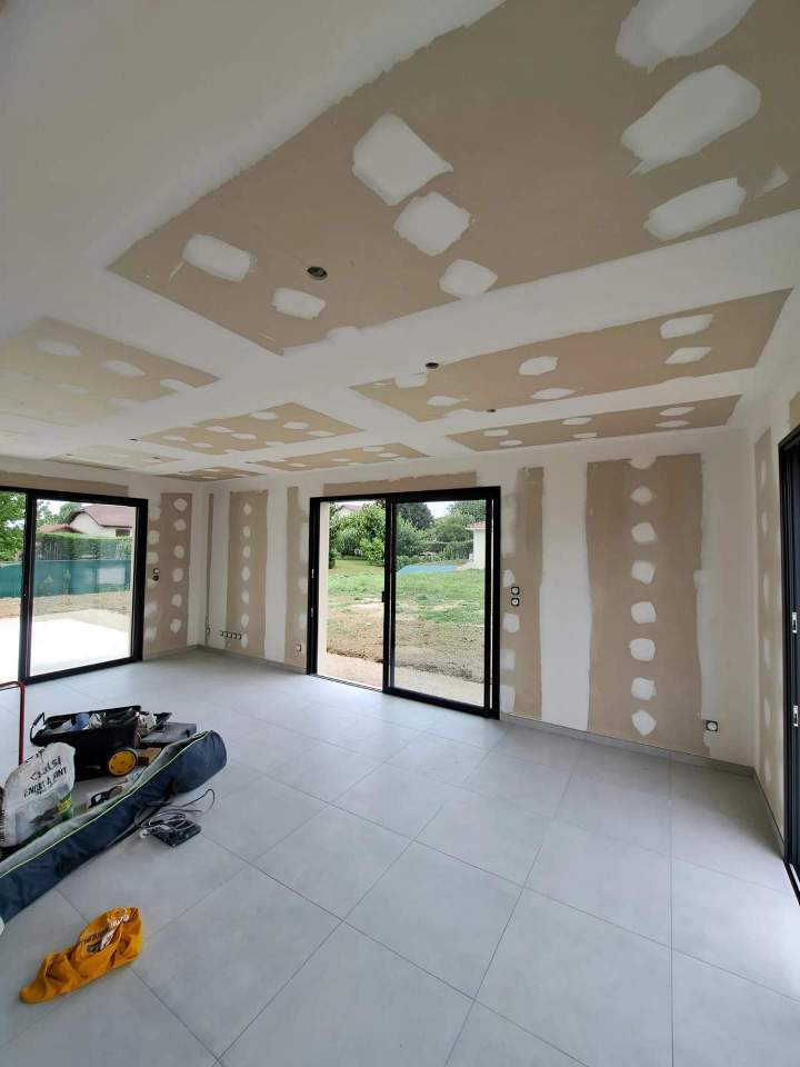 Solutions de plâtrerie, isolation intérieure et faux plafonds.